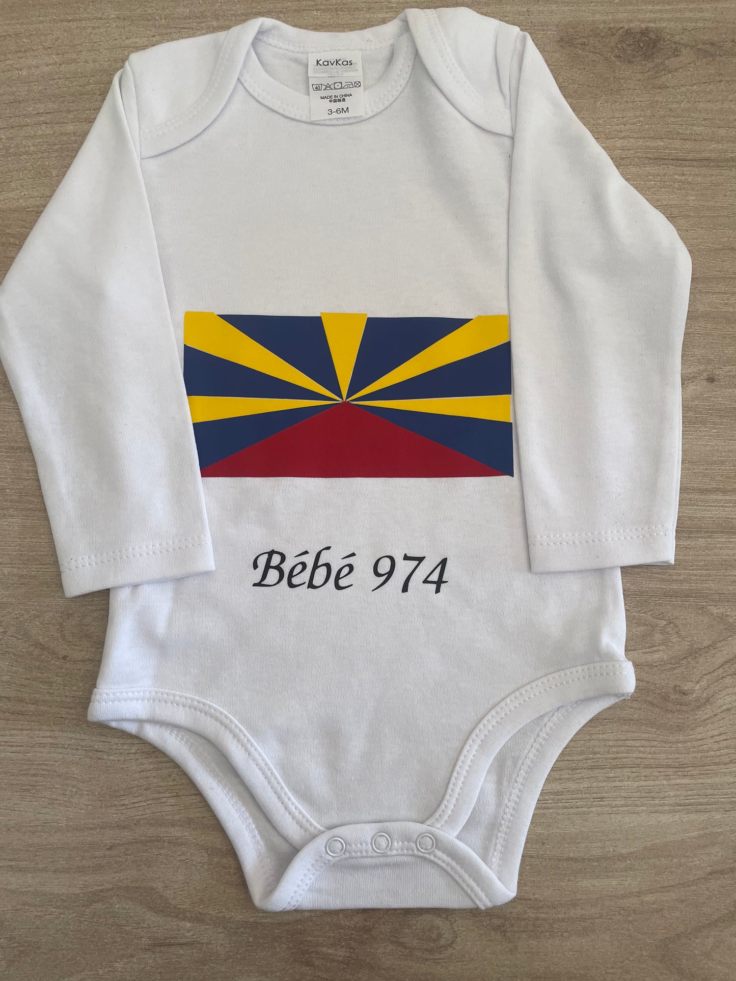 Body Bébé "Bébé 974" avec Drapeau Réunionnais